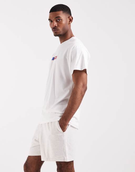 Pantalones cortos gris claro de tejido de rizo de Nike Club , 3 de 5