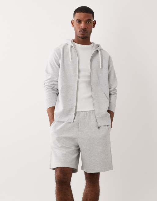 Pantalones cortos gris claro melange estructurados de tejido rico en algodón de ARKET (parte de un conjunto), 2 de 5
