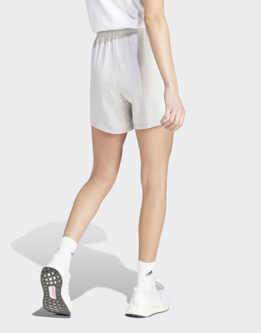 Pantalones cortos gris claro y blancos con detalle de 3 rayas Essentials de adidas Performance, 4 de 4
