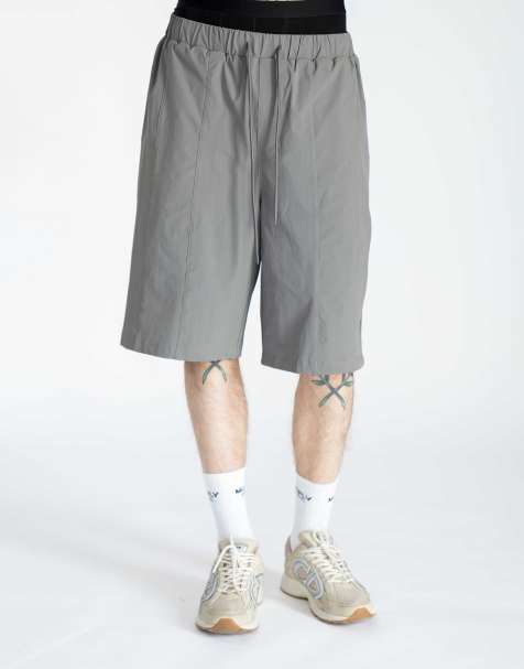 Pantalones cortos gris gárgola de corte recto Multitude de Multiply Apparel - view 1