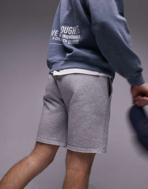 Pantalones cortos gris jaspeado de corte clásico con bajos sin rematar de punto liso de Topman, 3 de 5