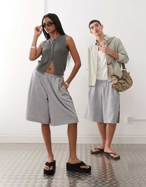 Pantalones cortos gris jaspeado unisex con detalle de cuadros en el lateral de punto liso de Reclaimed Vintage - view 1
