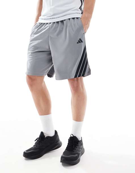 Pantalones cortos grises de estilo baloncesto con diseño de 3 rayas Legends de adidas Basketball - view 1