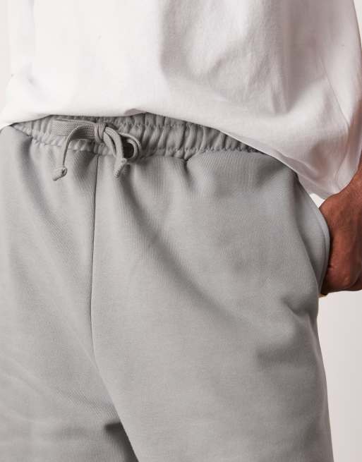 Pantalones cortos grises extragrandes de tejido grueso de 400 g/m² de ASOS DESIGN, 3 de 5
