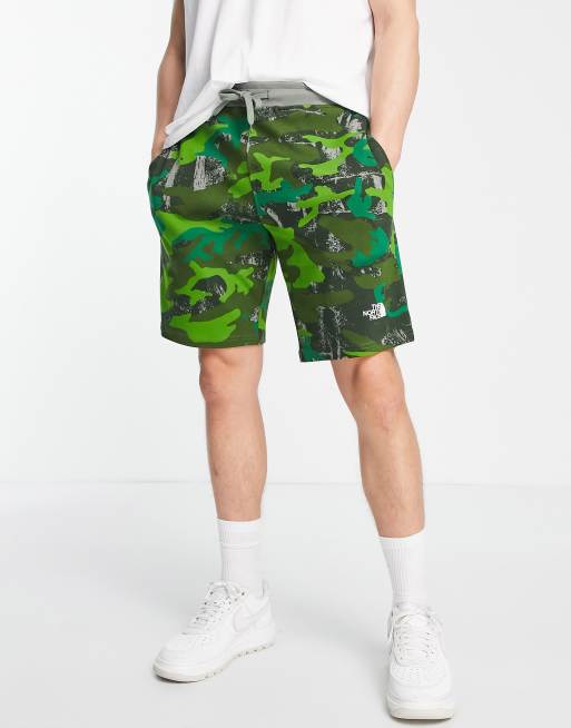 Pantalones cortos ligeros con estampado gráfico de camuflaje de The North Face