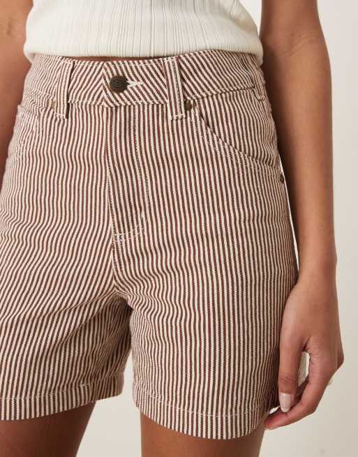 Pantalones cortos marrón capuchino de estilo carpintero con estampado milrayas de Dickies, 5 de 5