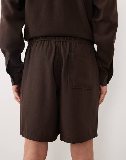 Pantalones cortos marrones sin cierres de tejido efecto lino de New Look (parte de un conjunto), 5 de 5