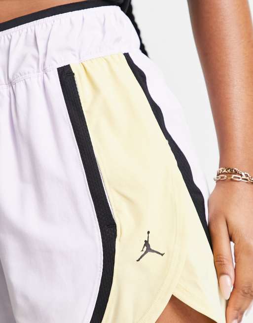 Pantalones cortos morados y amarillos Sport de | ASOS