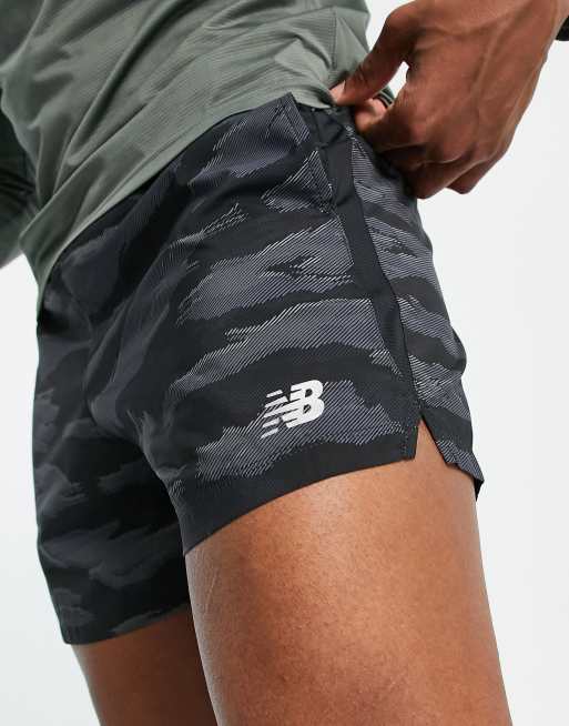 Pantalones cortos negros con estampado de camuflaje Accelerate de New Balance Running , 3 de 4