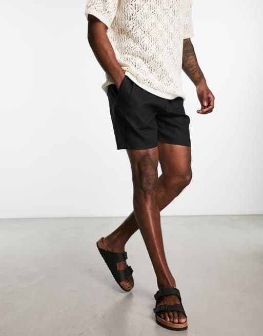 Pantalones cortos negros de corte estándar de mezcla de lino Olsen de Weekday