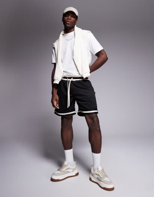 Pantalones cortos negros de estilo universitario de malla de The Couture Club