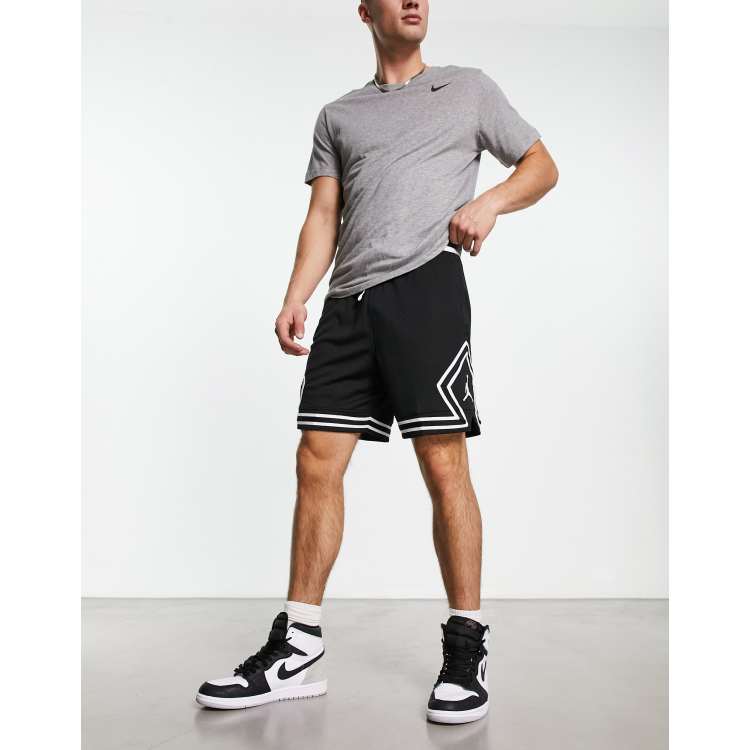 Jordan 1 con pantalon corto 2025