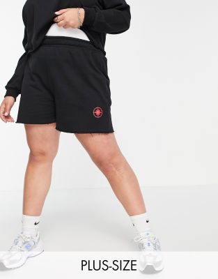 Pantalones cortos negros estilo jogger con estampado gráfico de Threadbare Curve (parte de un conjunto)
