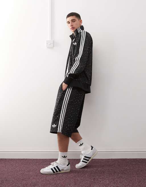 Pantalones cortos negros extragrandes Leo de adidas Originals