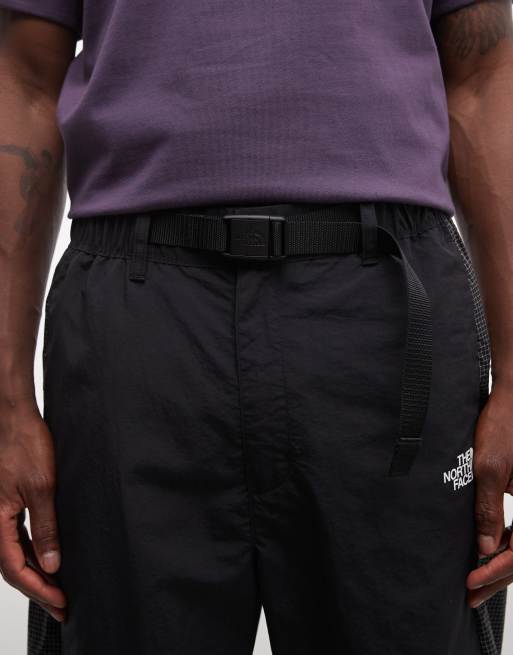 Pantalones cortos negros holgados Beta de The North Face, 7 de 7