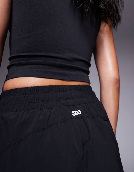  Pantalones cortos negros para correr con bolsillos con cremallera Icon de 4505, 5 de 5