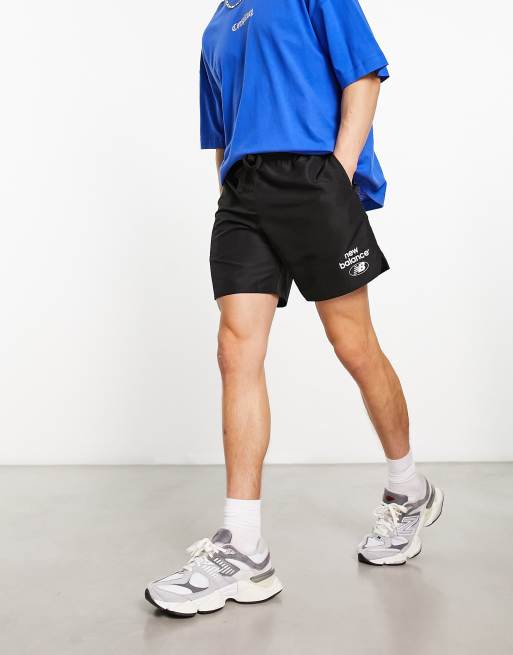 Pantalones cortos negros Reimagined de New Balance Essentials
