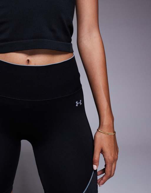 Pantalones cortos negros y acero sin costuras Vanish de Under Armour, 4 de 5
