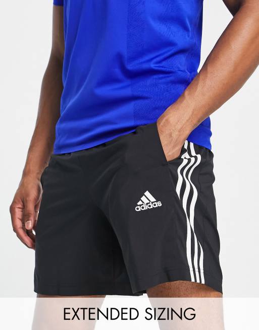 Pantalones cortos negros y blancos con diseño de 3 rayas de adidas Essentials | ASOS