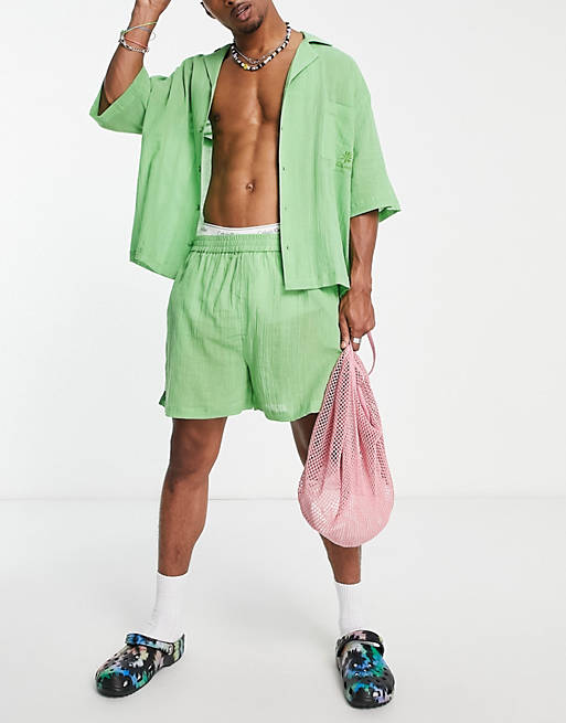 Hombre Other | Pantalones cortos playeros verdes con acabado rugoso de COLLUSION (parte de un conjunto) - BV48513