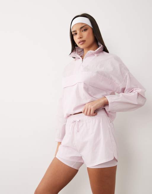 4505 - Conjunto rosa claro de pantalones cortos y chaqueta de chándal de tejido antidesgarros, 3 de 3