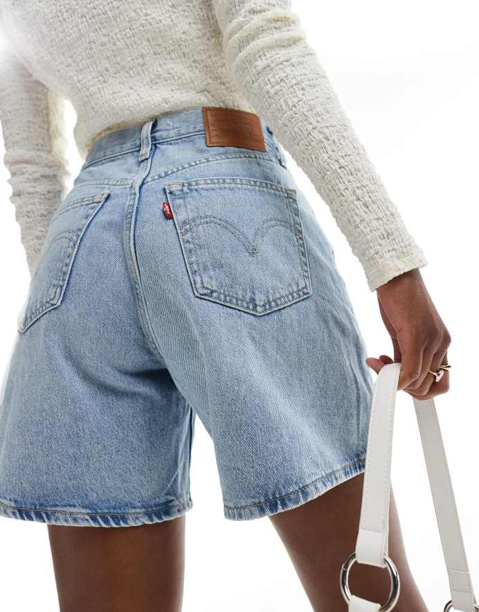 Levi's Pantalones cortos vaqueros azul claro de talle alto y corte holgado de