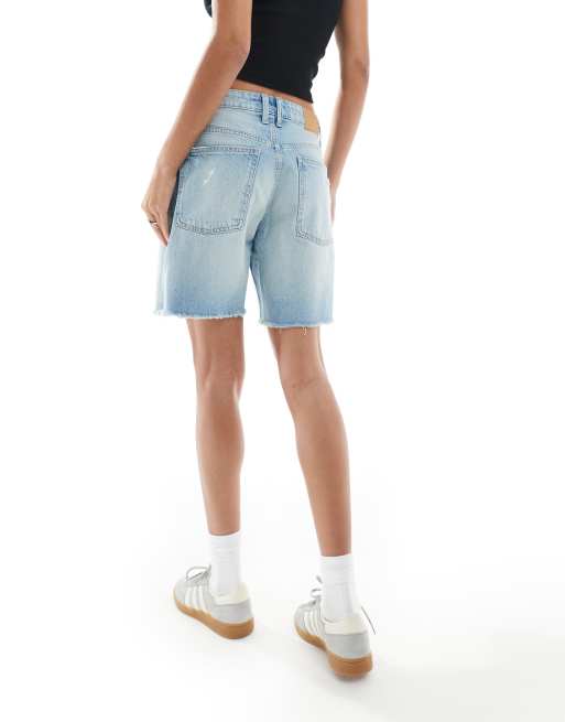 Pantalones cortos vaqueros azul descolorido holgados de Cotton On , 2 de 5