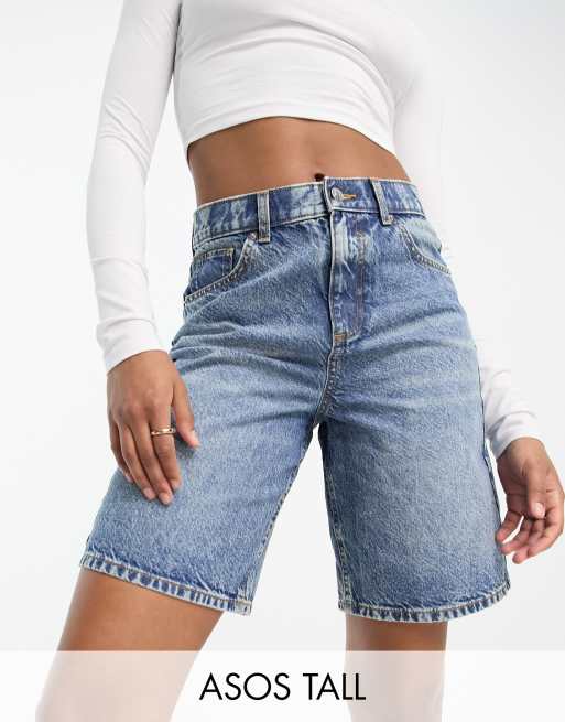 Pantalones cortos vaqueros azul medio lavado estilo bermudas de ASOS DESIGN  Tall