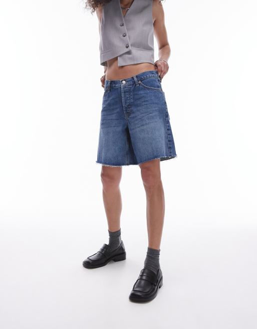 Pantalones cortos vaqueros azul medio sueltos de corte alargado de Topshop