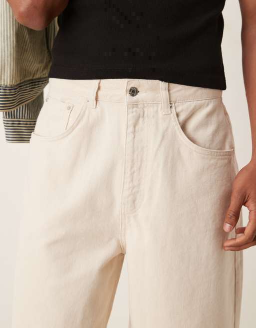 Pantalones cortos vaqueros beis de corte alargado extragrande de ASOS DESIGN, 2 de 5