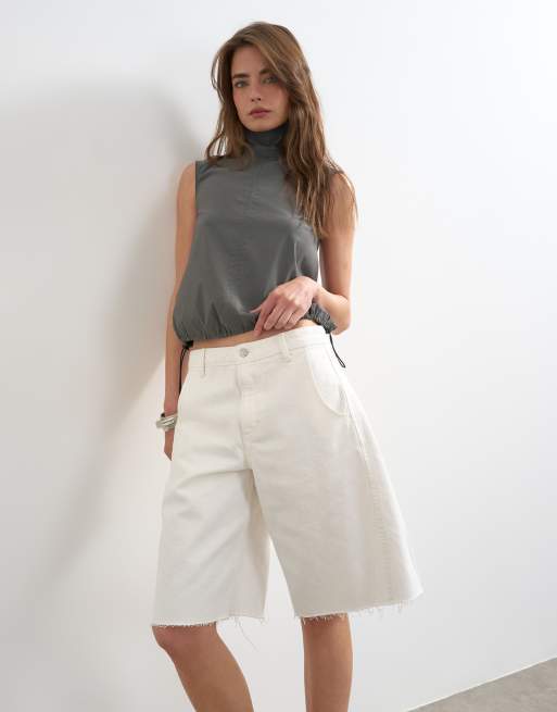 Pantalones cortos vaqueros blancos de corte alargado barrel de Topshop
