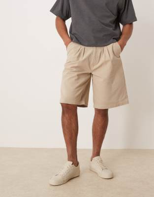Pantalones cortos vaqueros caquis de corte alargado con pinzas dobles de ASOS DESIGN - view 1