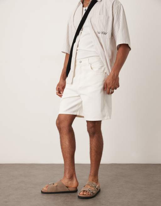 Pantalones cortos vaqueros color crudo de corte alargado de ASOS DESIGN, 5 de 5