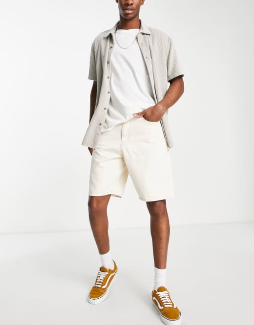 Pantalones cortos vaqueros color crudo estilo skater de ASOS DESIGN