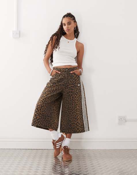 Pantalones cortos vaqueros con estampado de leopardo de adidas Originals - view 1