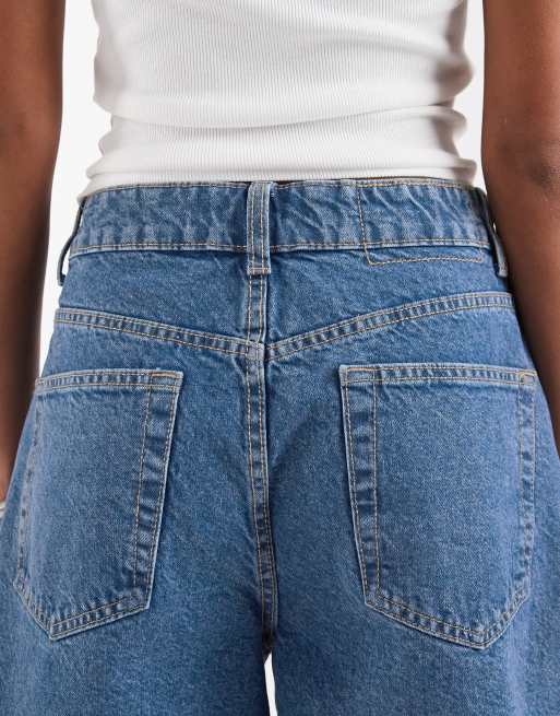 Pantalones cortos vaqueros dad azul pulcro de ASOS DESIGN, 4 de 5