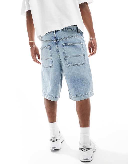 Pantalones cortos vaqueros de corte alargado con lavado azul claro desgastado de ASOS DESIGN, 3 de 5