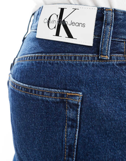 Pantalones cortos vaqueros de corte estándar con lavado oscuro de Calvin Klein Jeans, 4 de 5
