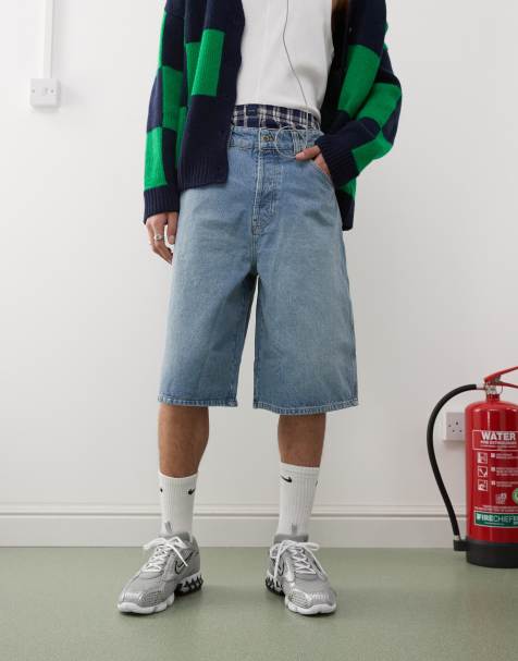 Pantalones cortos vaqueros de corte skater con lavado azul medio de COLLUSION - view 1