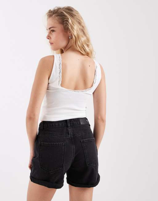 Pantalones cortos vaqueros negro lavado de corte suelto con dobladillos de Vero Moda, 4 de 5