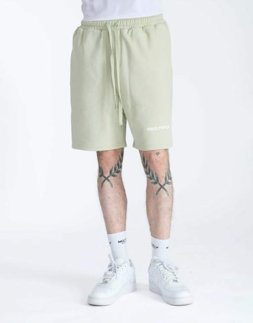 Pantalones cortos verde alfalfa Multiply de Multiply Apparel