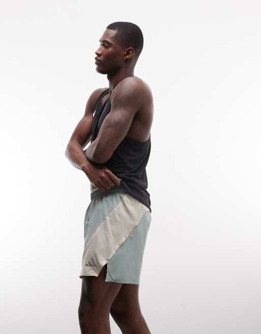 Pantalones cortos verde salvia ADI365 de adidas Running, 3 de 5
