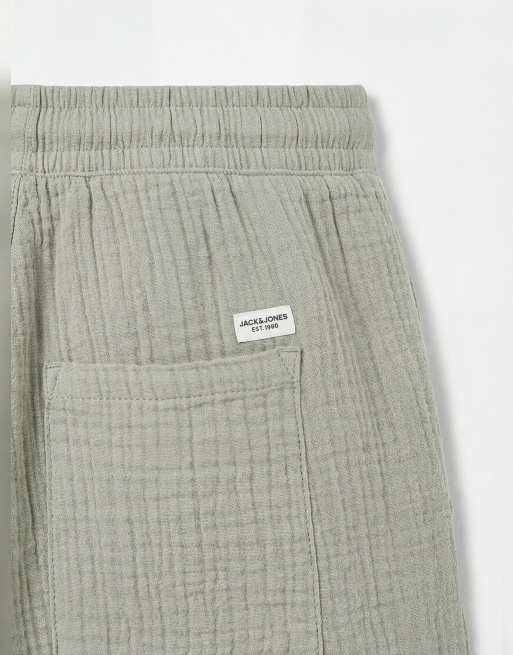 Pantalones cortos verde salvia texturizados de Jack & Jones (parte de un conjunto), 9 de 9