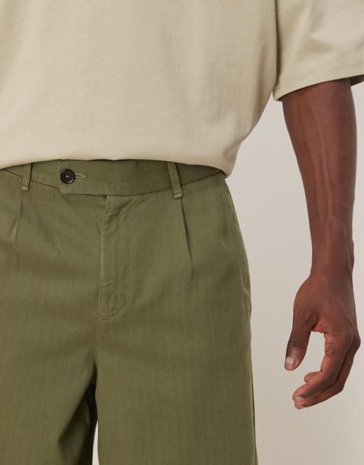 Pantalones cortos verdes de corte alargado ancho con patrón de espiga de ASOS DESIGN, 4 de 5