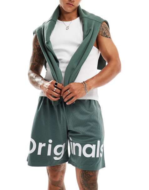 Pantalones cortos verdes de corte suelto y estilo baloncesto de Jack & Jones - view 1