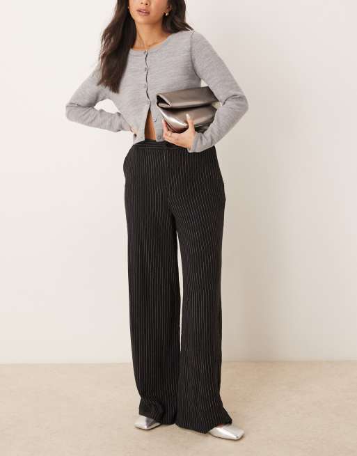 Pantalones dad de sastre negros de pernera ancha con raya diplomática de ASOS DESIGN
