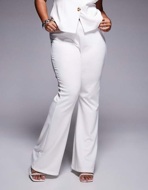 Pantalones de campana blancos de punto roma de ASOS DESIGN Curve (parte de un conjunto), 2 de 5