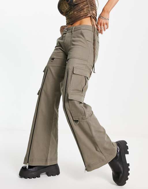 Pantalones de campana caquis cargo de talle bajo con detalle de cremallera de Basic Pleasure Mode