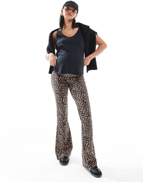 Pantalones de campana con estampado de leopardo de ONLY Maternity - view 1