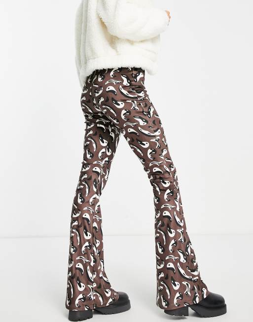 Pantalones De Campana De Talle Alto Con Estampado De Yin Y Yang Ondulado De Terciopelo De Daisy Street Asos